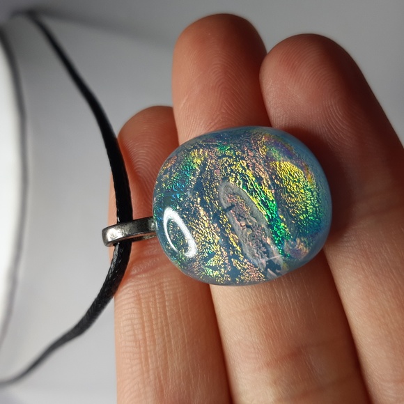 Diochroic Glass "Opal" Imitation - Picture 2 of 7